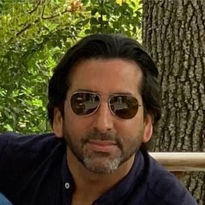 Meet your Posher, Karim